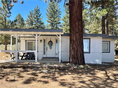 1753 Pineridge