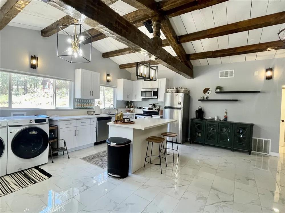 1753 Pineridge Frazier Park, CA 93225