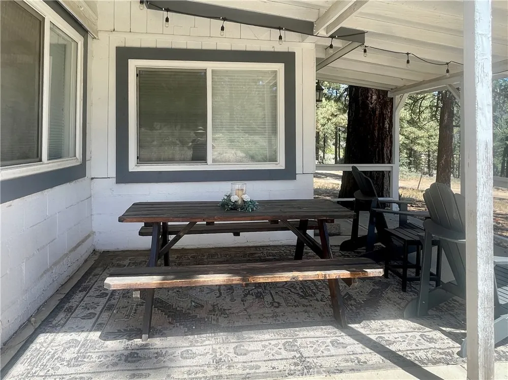 1753 Pineridge Frazier Park, CA 93225