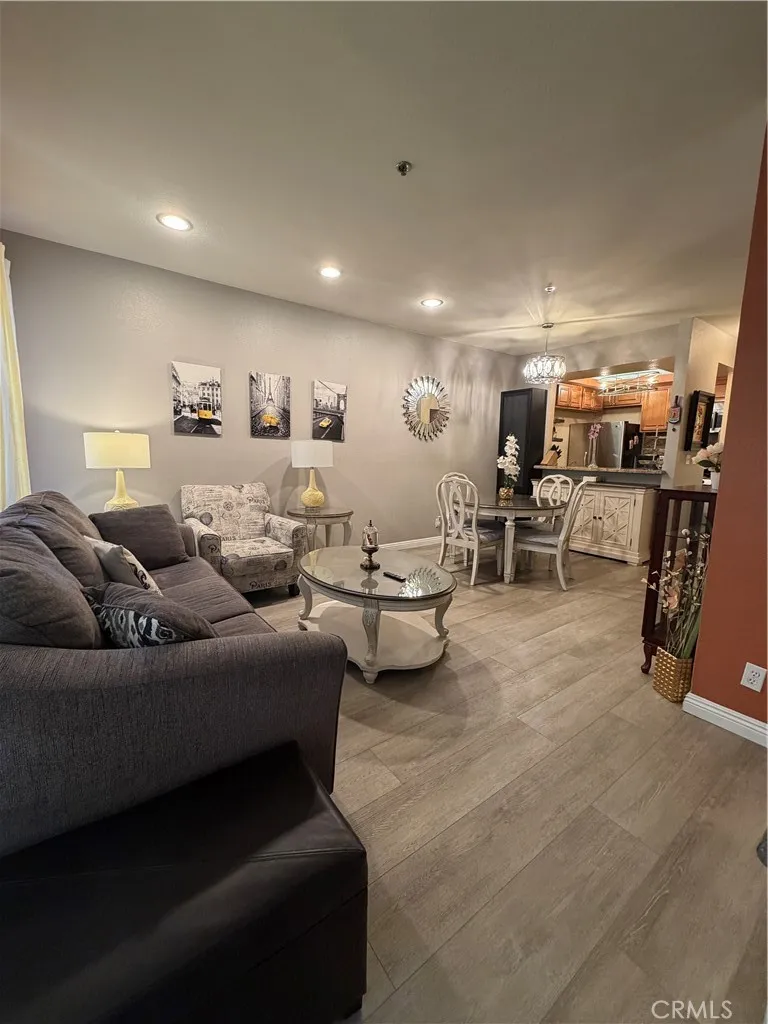 19350 Sherman way #138 Reseda, CA 91335