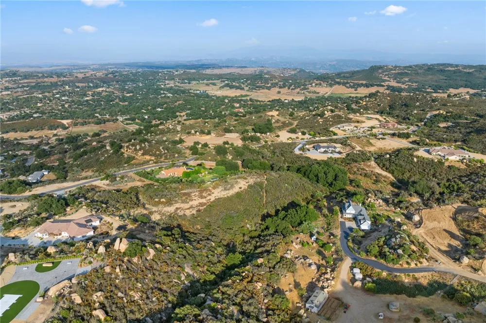 Hacienda Dr Unincorporated, CA 92562