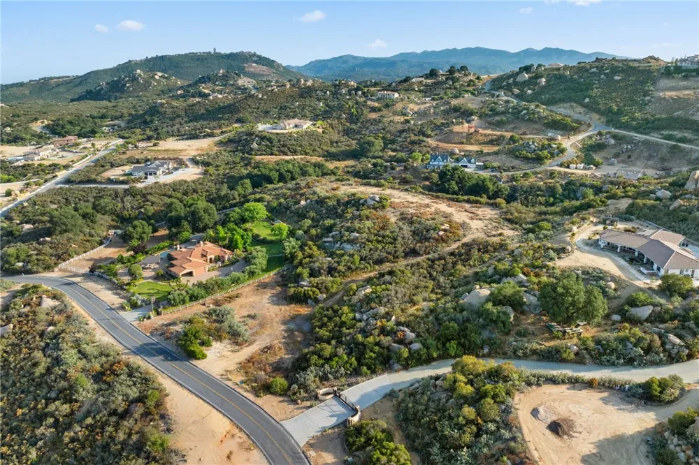 Hacienda Dr Unincorporated, CA 92562