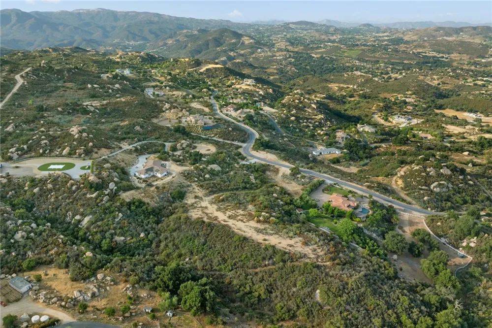 Hacienda Dr Unincorporated, CA 92562