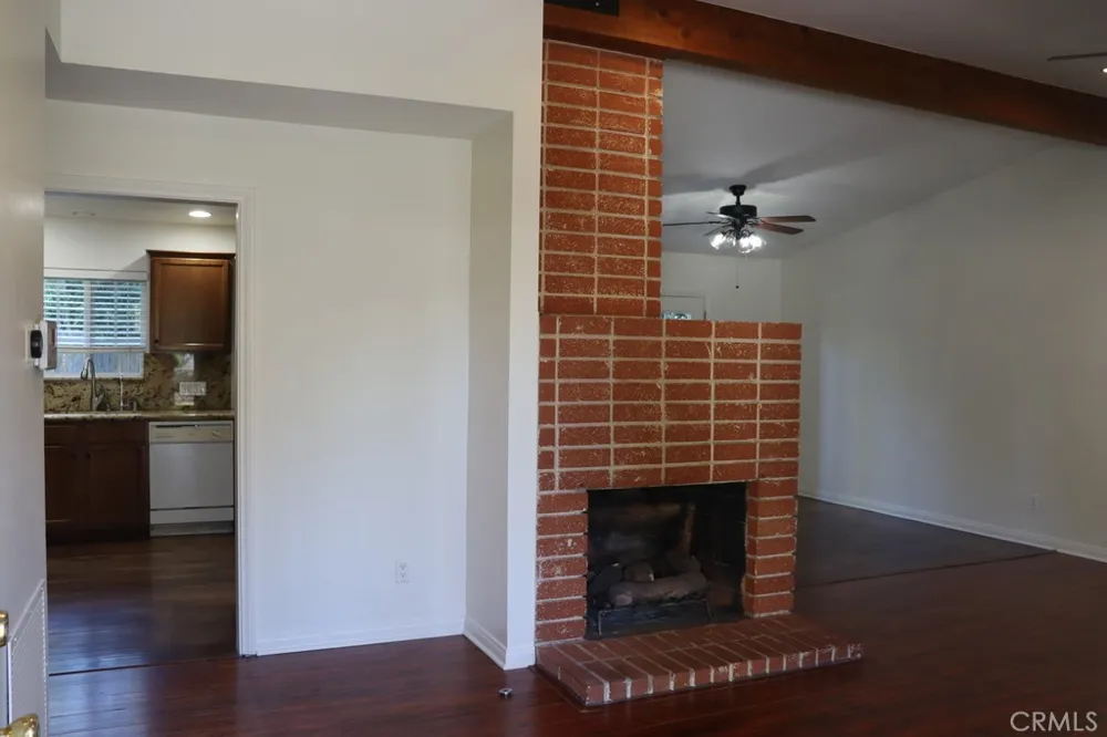 22942 Leadwell West Hills, CA 91307