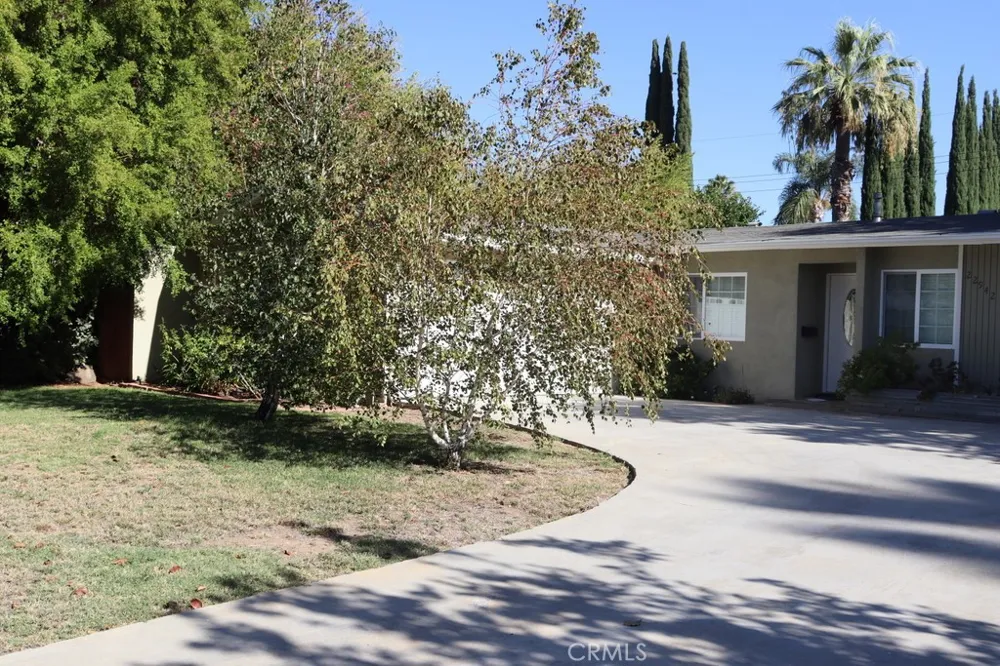 22942 Leadwell West Hills, CA 91307