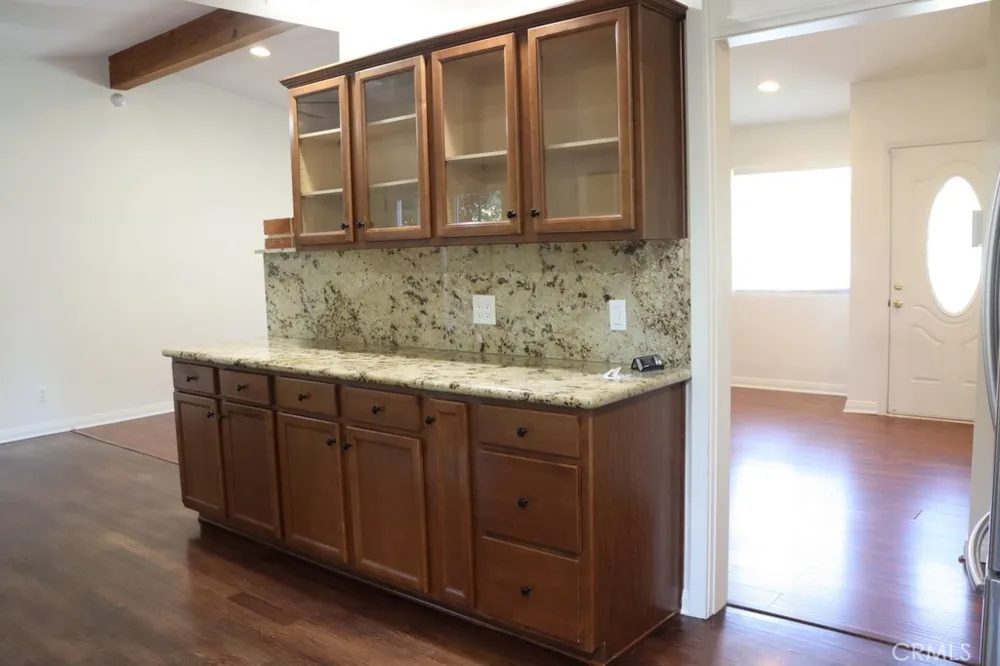 22942 Leadwell West Hills, CA 91307