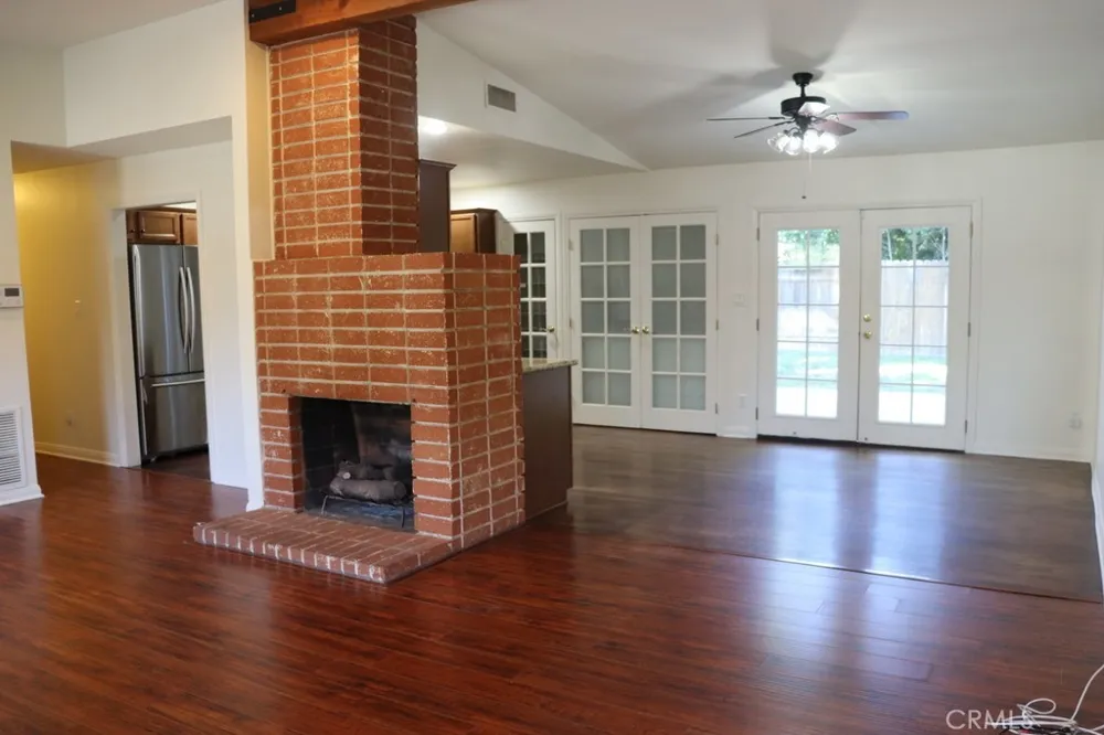 22942 Leadwell West Hills, CA 91307