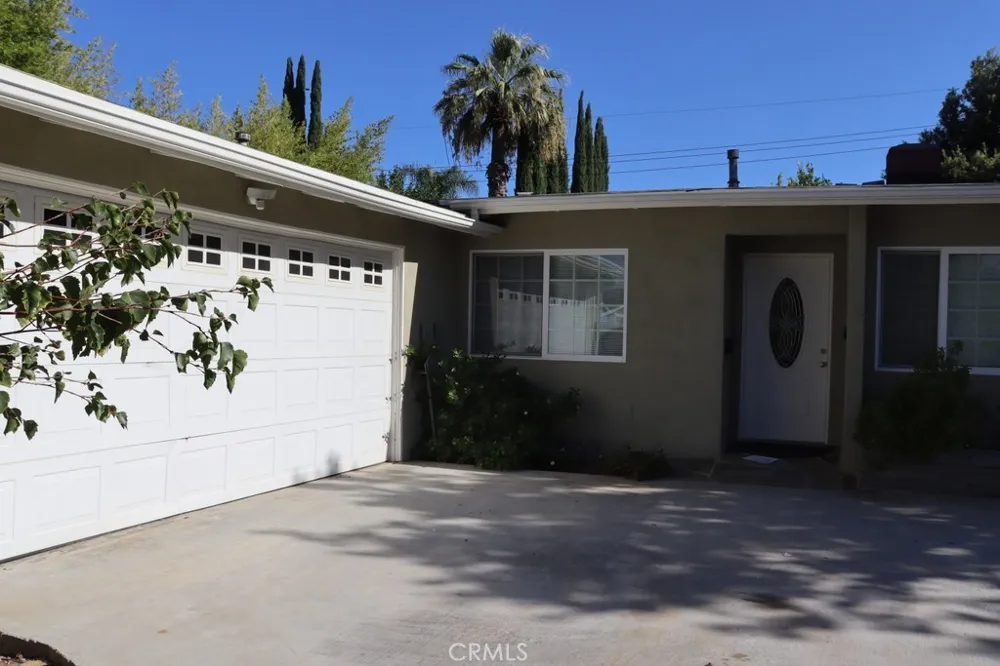 22942 Leadwell West Hills, CA 91307