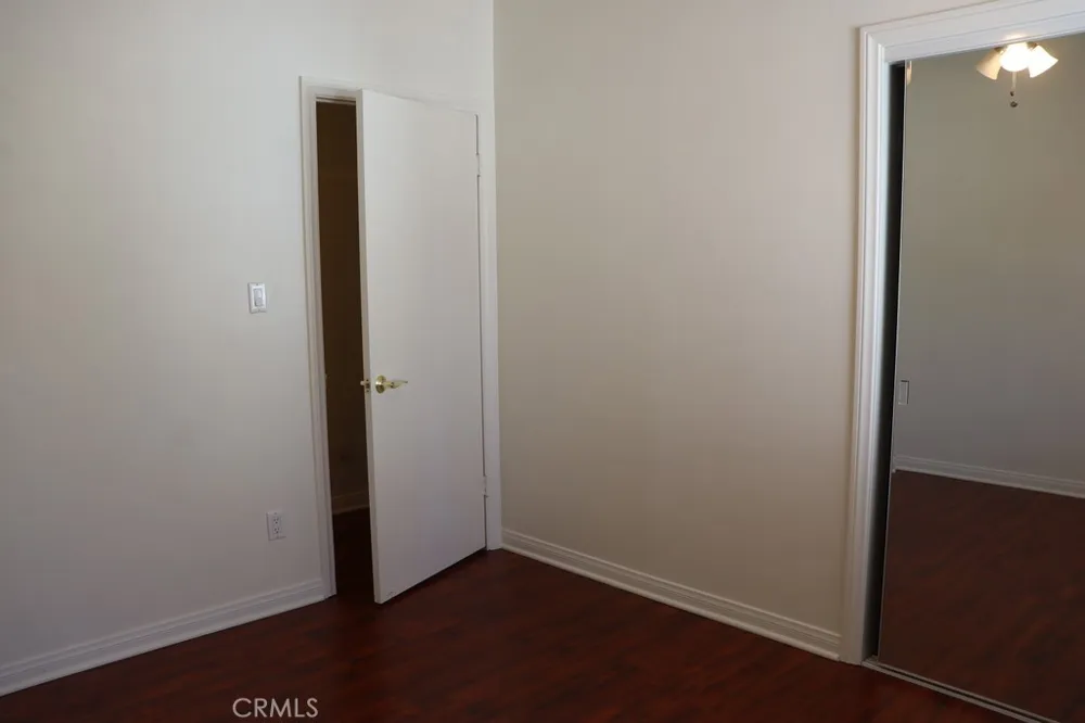 22942 Leadwell West Hills, CA 91307