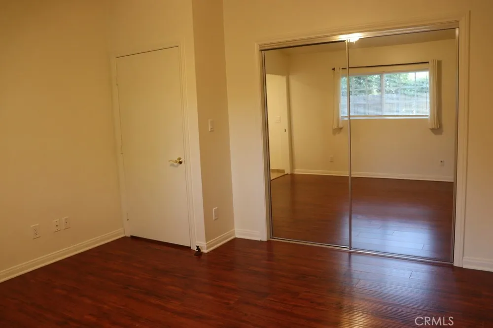22942 Leadwell West Hills, CA 91307