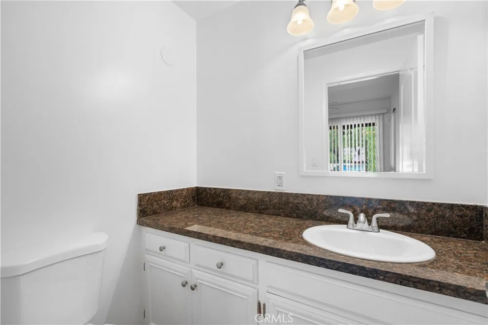 11064 Mcbroom Shadow Hills, CA 91040