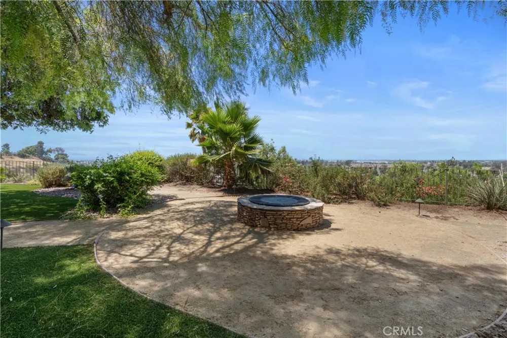 11064 Mcbroom Shadow Hills, CA 91040