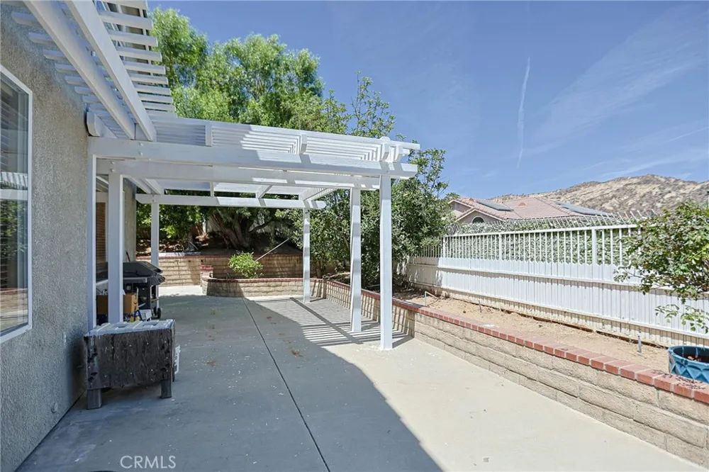 28611 Lupine St Castaic, CA 91384