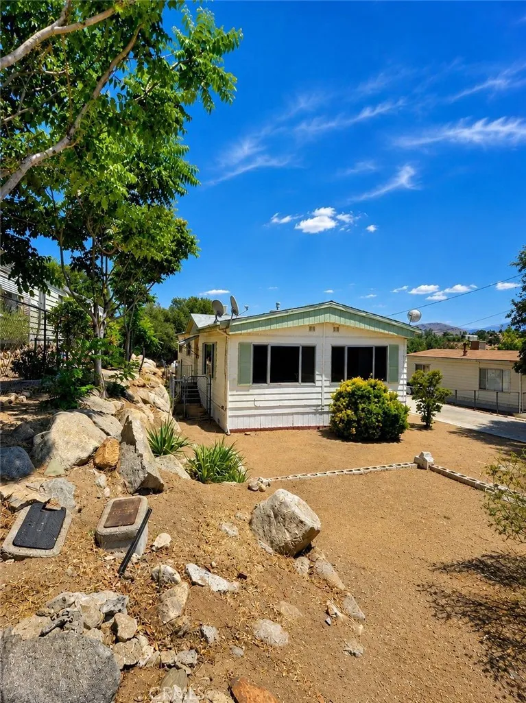 36 Bristlecone Drive Wofford Heights, CA 93285