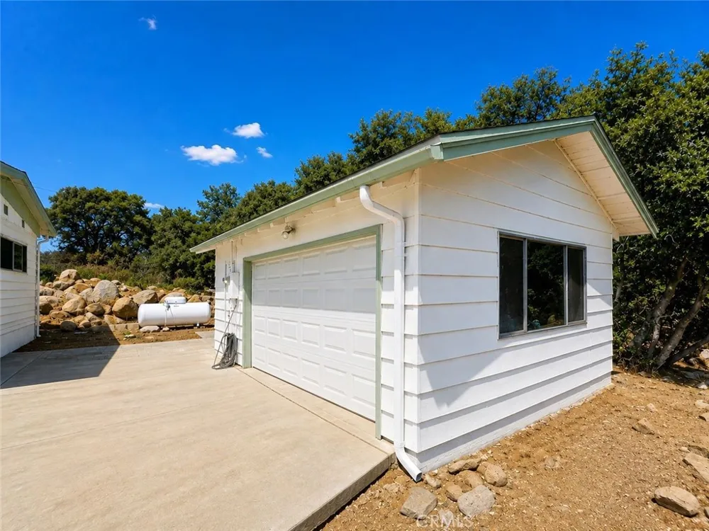 36 Bristlecone Drive Wofford Heights, CA 93285