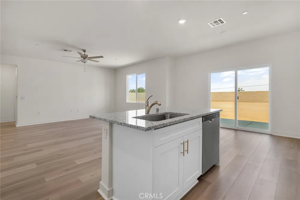 14755 Indigo Apple Valley, CA 92307