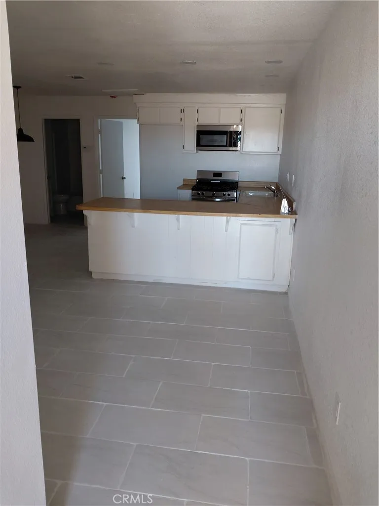 27160 Vista #37 Helendale, CA 92342