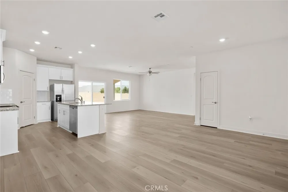 14574 Indigo Apple Valley, CA 92307
