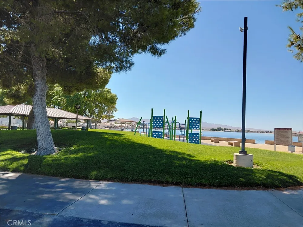 27160 Vista #36 Helendale, CA 92342