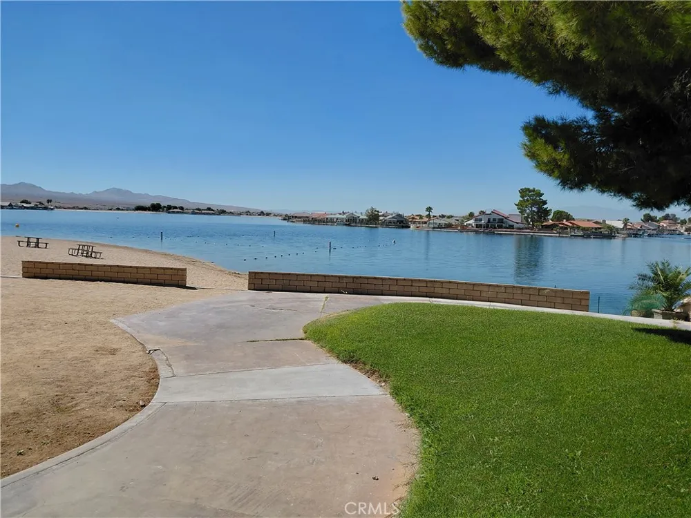 27160 Vista #36 Helendale, CA 92342