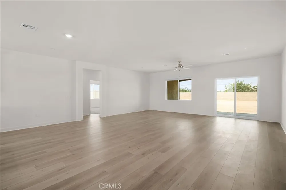 14550 Indigo Apple Valley, CA 92307