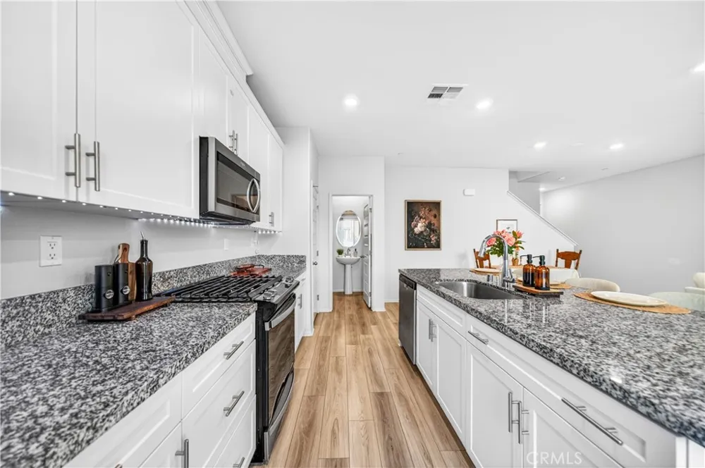 40500 Birchfield Drive Temecula, CA 92591