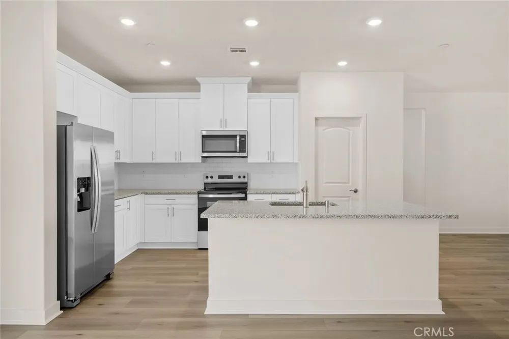 14878 Desert Lily Court Apple Valley, CA 92307