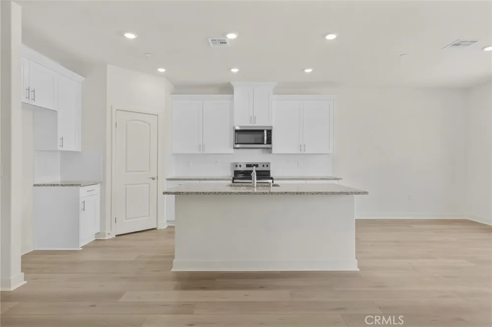 14538 Indigo Apple Valley, CA 92307