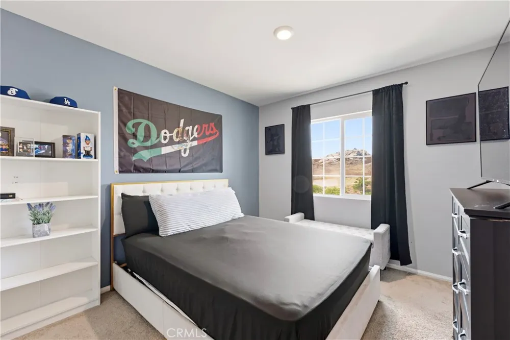 28414 Cats Claw Dr Winchester, CA 92596
