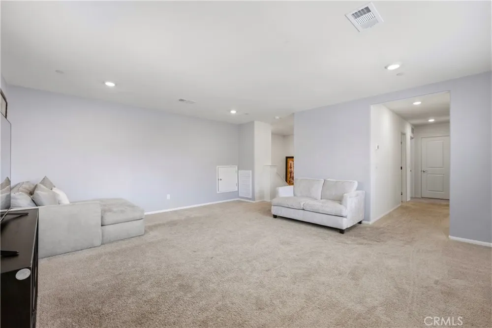 28414 Cats Claw Dr Winchester, CA 92596