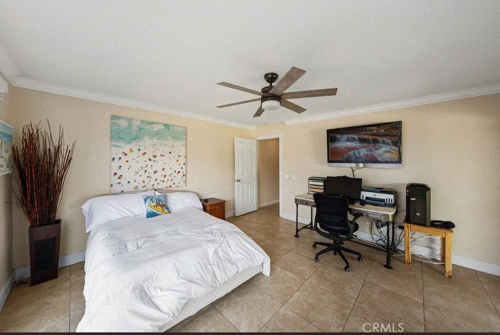 22032 W San Joaquin Drive Canyon Lake, CA 92587