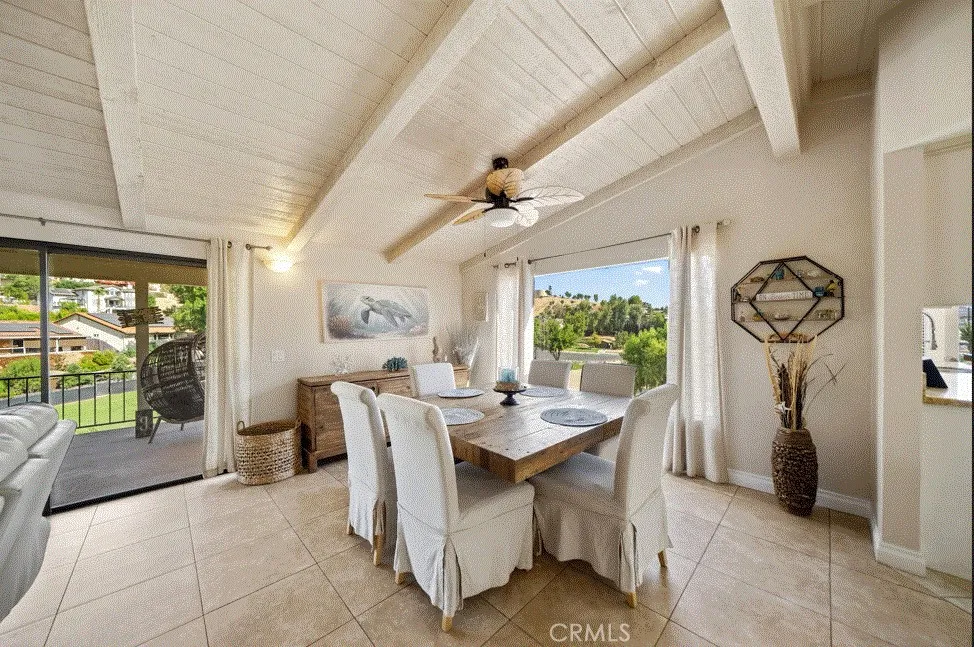 22032 W San Joaquin Drive Canyon Lake, CA 92587