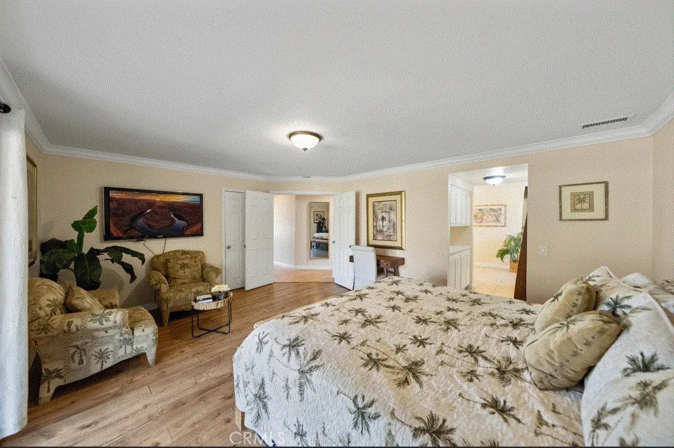22032 W San Joaquin Drive Canyon Lake, CA 92587