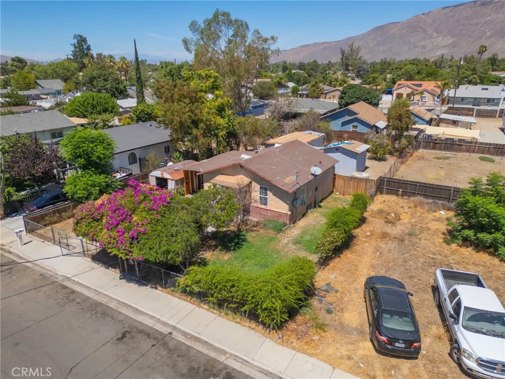 375 E 2nd San Jacinto, CA 92583
