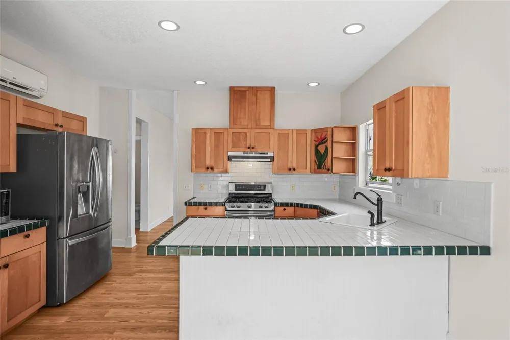 1777 BAYSHORE BOULEVARD Dunedin, FL 34698