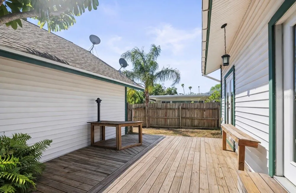 1777 BAYSHORE BOULEVARD Dunedin, FL 34698