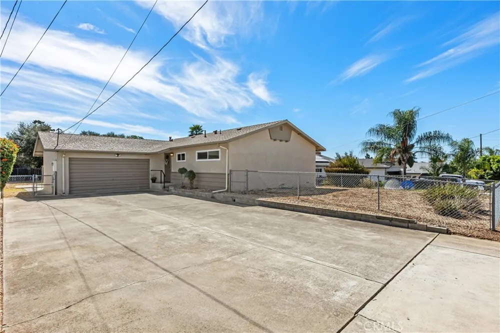 127 Brandenburg Lane Fallbrook, CA 92028