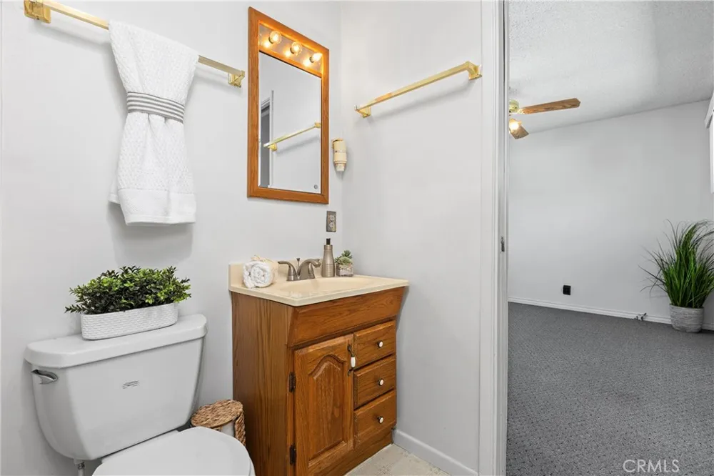 127 Brandenburg Lane Fallbrook, CA 92028