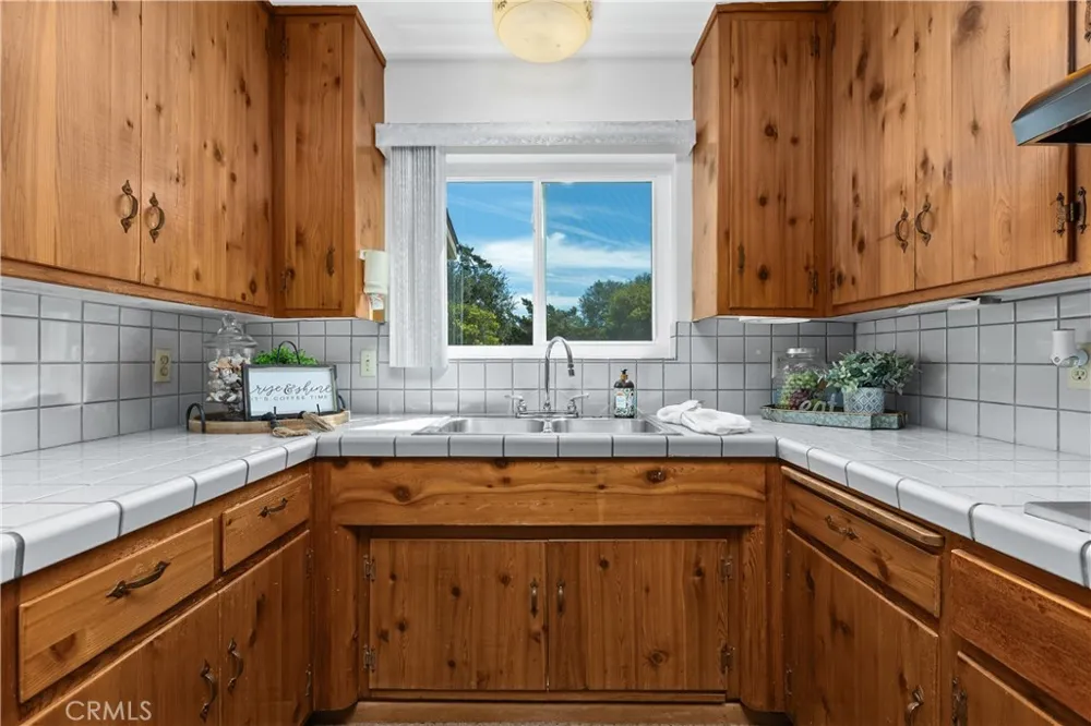 127 Brandenburg Lane Fallbrook, CA 92028