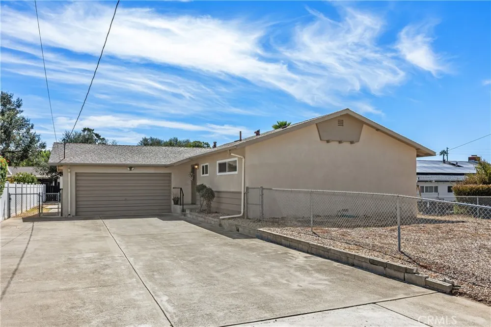 127 Brandenburg Lane Fallbrook, CA 92028