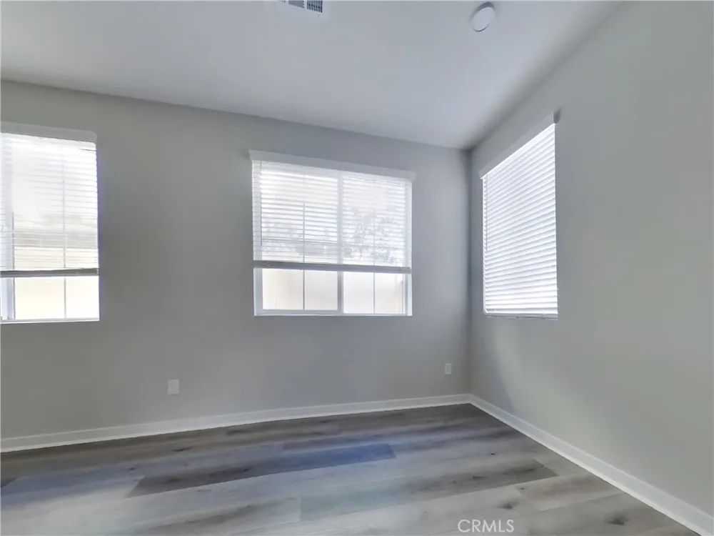 31695 Hans Drive Menifee, CA 92584