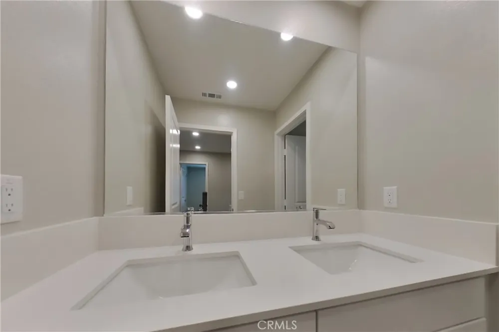 29428 Walnut Tree Way Winchester, CA 92596