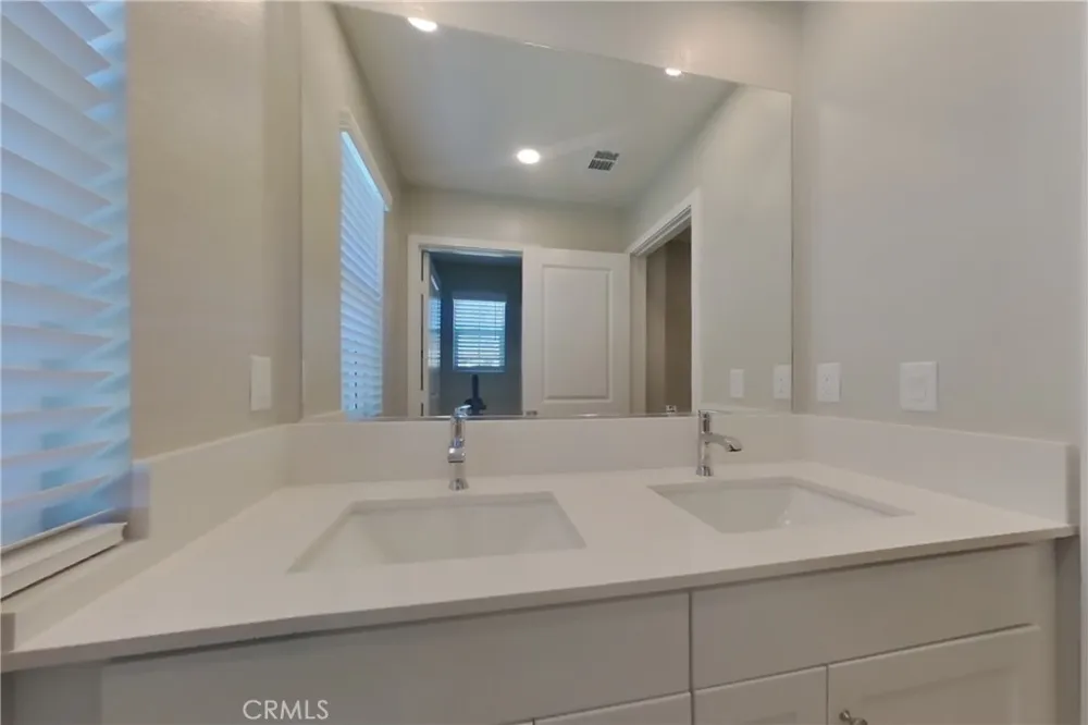 29422 Walnut Tree Way Winchester, CA 92596