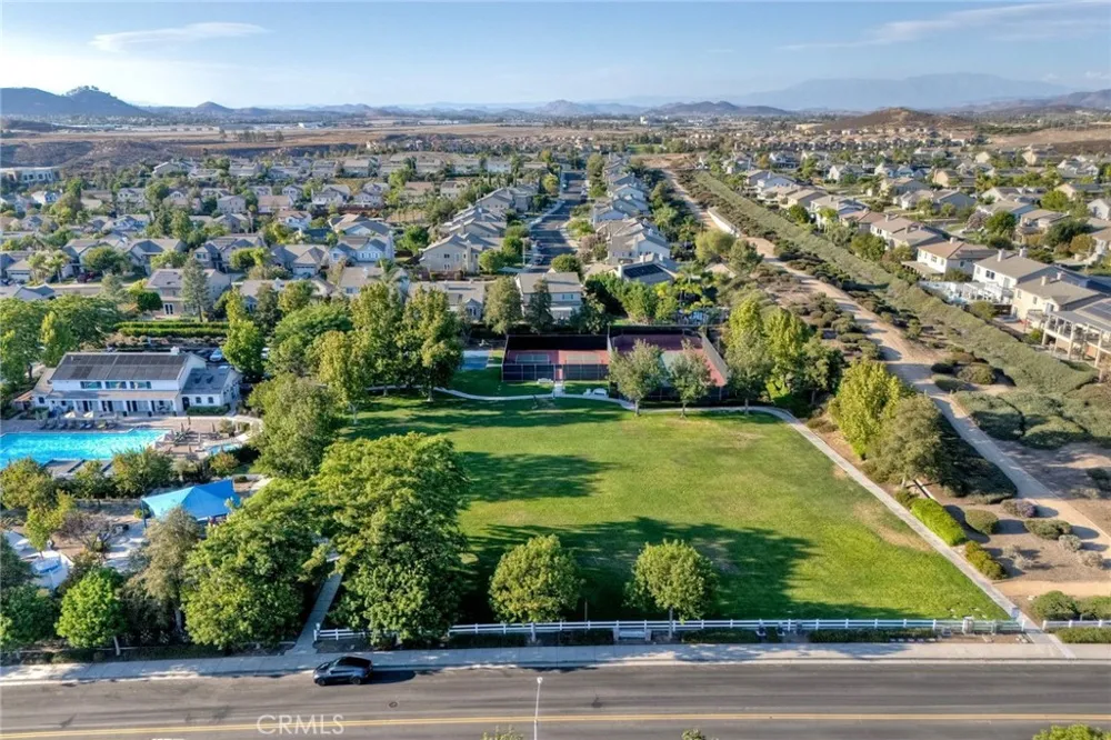 38931 Huddlestone Court Murrieta, CA 92563