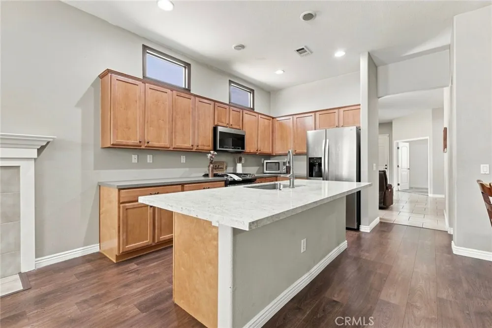 38931 Huddlestone Court Murrieta, CA 92563