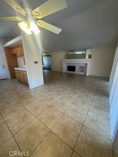 19405 Oakview Lane Lake Elsinore, CA 92530