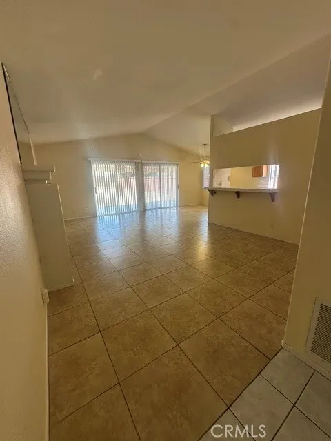19405 Oakview Lane Lake Elsinore, CA 92530