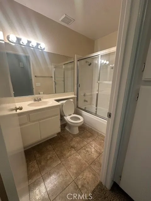19405 Oakview Lane Lake Elsinore, CA 92530