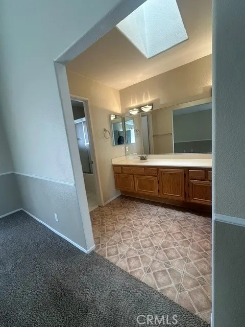 19405 Oakview Lane Lake Elsinore, CA 92530