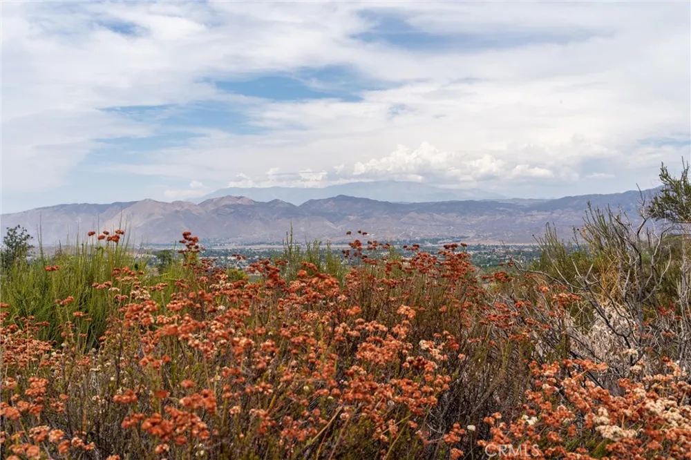 28280 Rawlings Road Hemet, CA 92544